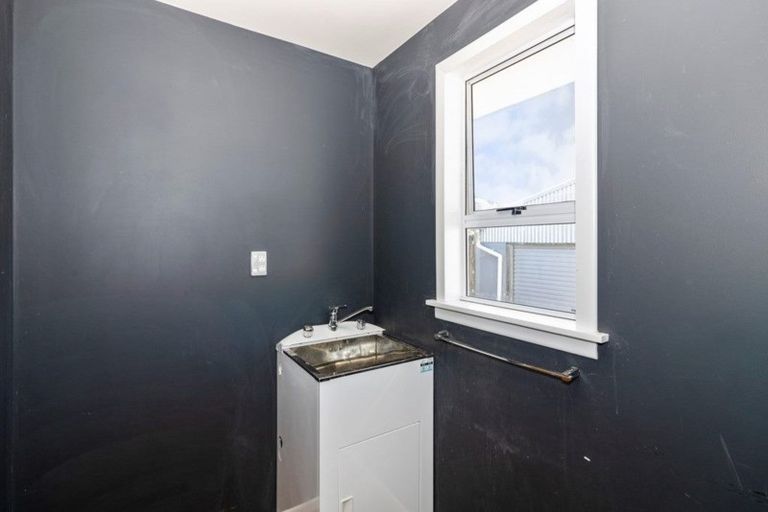 Photo of property in 20 Rospeath Crescent, Spotswood, New Plymouth, 4310