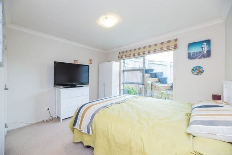 Photo of property in 11 Jeannie Way, Waikanae Beach, Waikanae, 5036