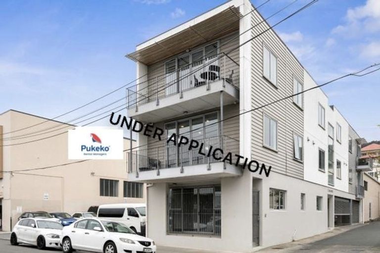 Photo of property in 17b Hania Street, Mount Victoria, Wellington, 6011