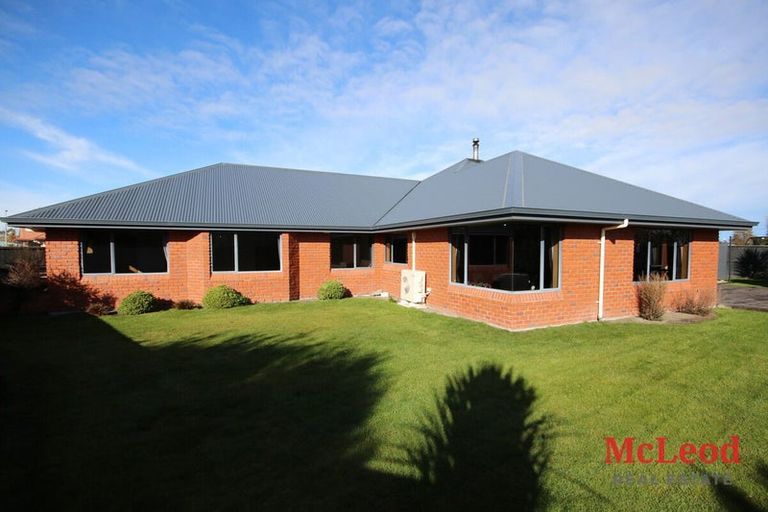 Photo of property in 3 Hight Place, Tinwald, Ashburton, 7700