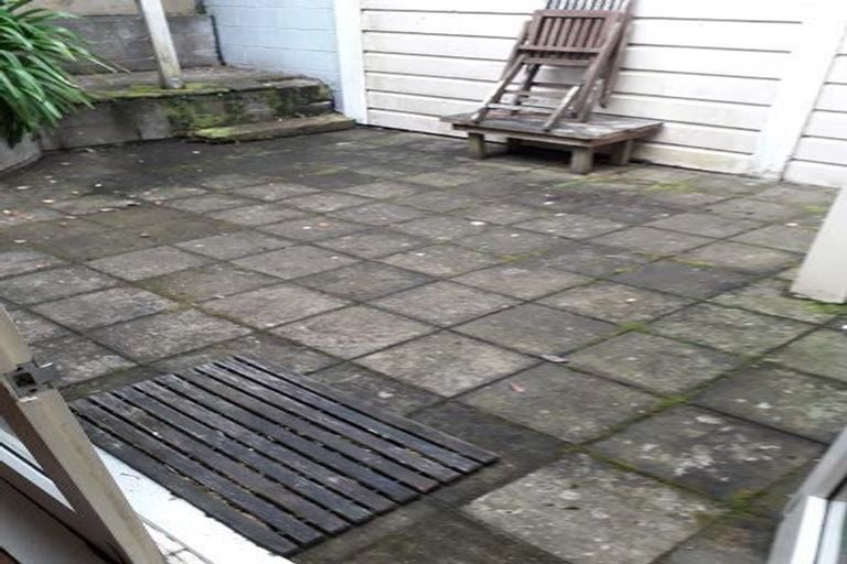 Photo of property in 54 Salamanca Road, Kelburn, Wellington, 6012