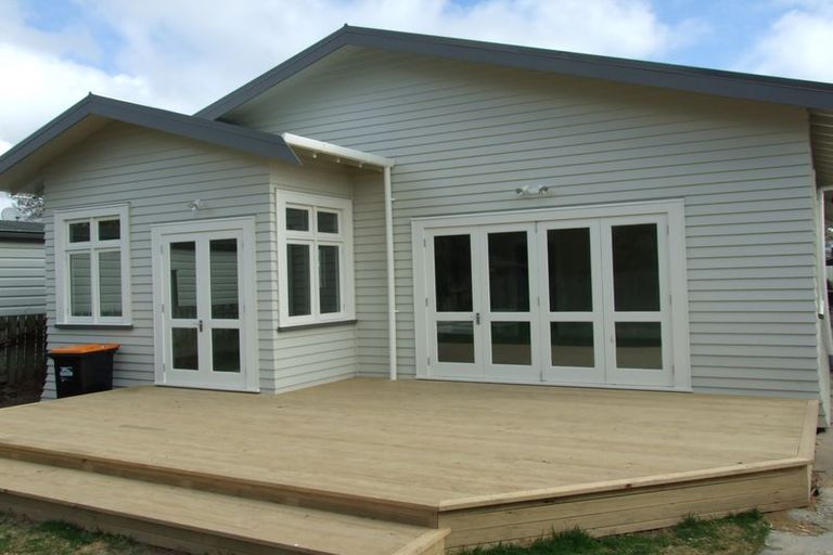 Photo of property in 23 Milverton Avenue, Hokowhitu, Palmerston North, 4410