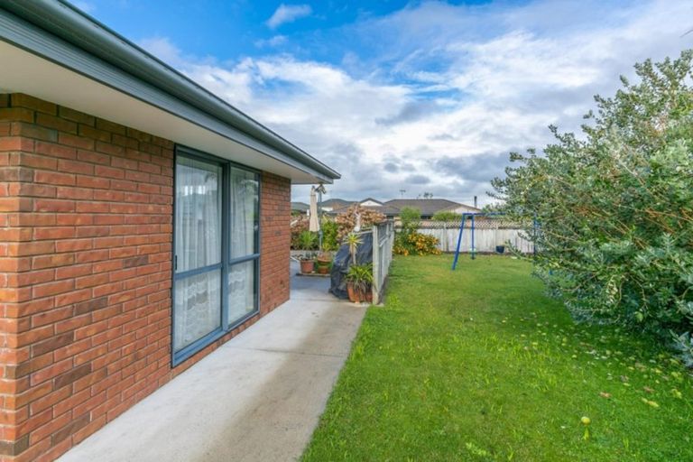 Photo of property in 6 Limousin Place, Grandview Heights, Hamilton, 3200