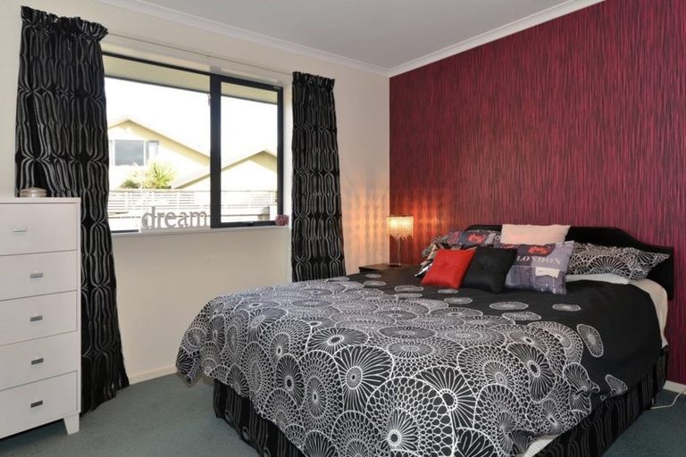 Photo of property in 28 Standish Place, Stoke, Nelson, 7011