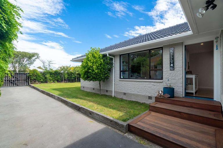 Photo of property in 142 Pacific Road, North New Brighton, Christchurch, 8083