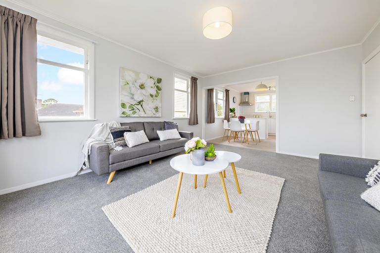 Photo of property in 21 Gilbert Road, Otara, Auckland, 2023