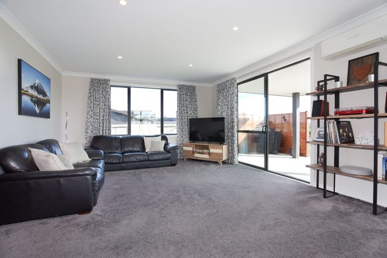 Photo of property in 6 George Street, Bulls, 4818