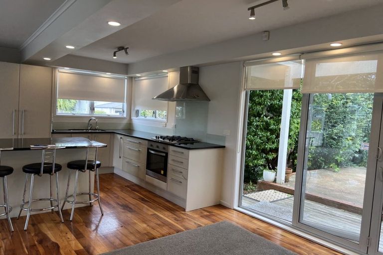 Photo of property in 1/43 Hart Road, Hauraki, Auckland, 0622