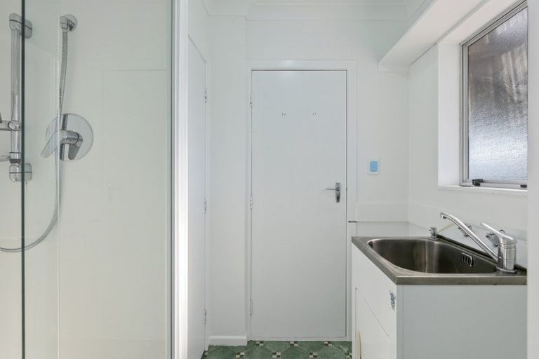 Photo of property in 27 Cargill Street, Levin, 5510