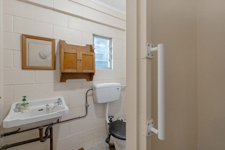 Photo of property in 3 Castleton Drive, Howick, Auckland, 2014