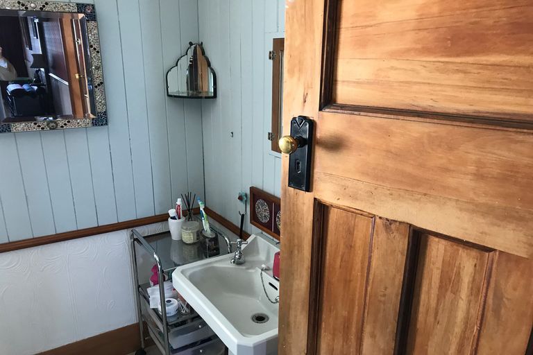 Photo of property in 126 Bay View Road, South Dunedin, Dunedin, 9012