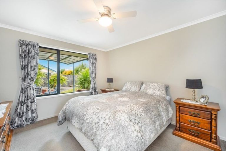 Photo of property in 5 Cranbrook Place, Rototuna North, Hamilton, 3210