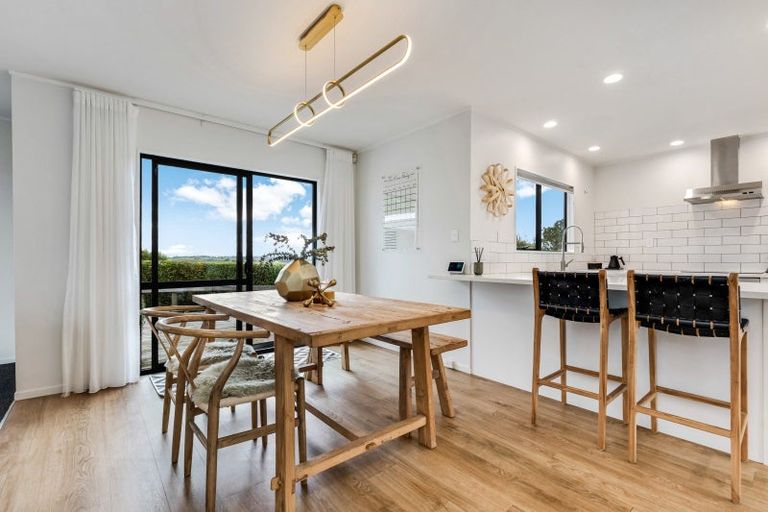 Photo of property in 341a Ostrich Farm Road, Pukekohe, 2679