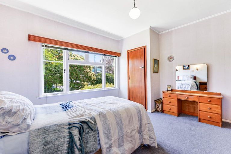 Photo of property in 36 Oxford Street, Fairfield, Hamilton, 3214