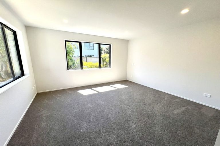 Photo of property in 20b Clovelly Road, Bucklands Beach, Auckland, 2012