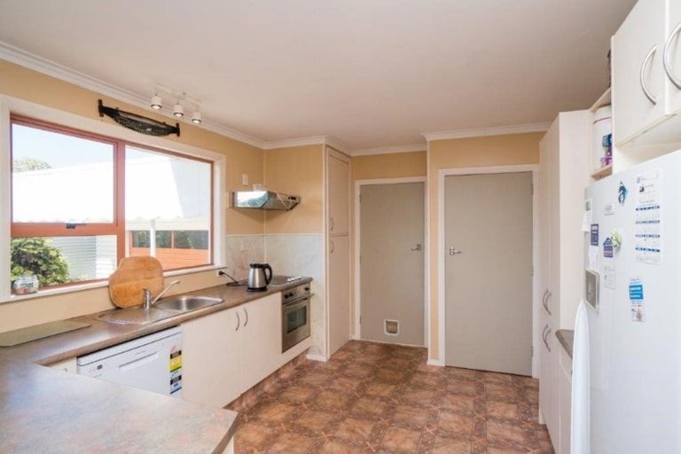 Photo of property in 317 South Road, Hawera, 4610