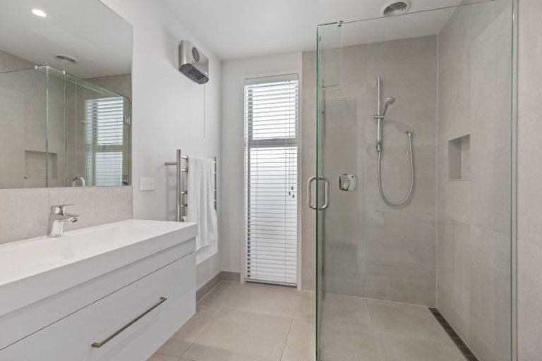 Photo of property in 74 Saint Pauls Drive, Brookfield, Tauranga, 3110