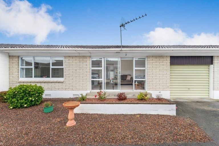 Photo of property in 2/52 Wallace Road, Papatoetoe, Auckland, 2025