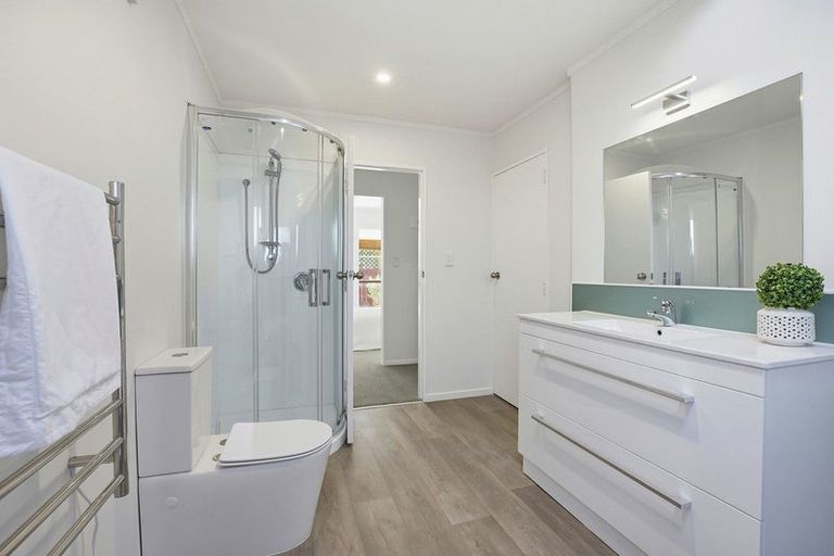 Photo of property in 2/42 Spyglass Lane, Whitby, Porirua, 5024