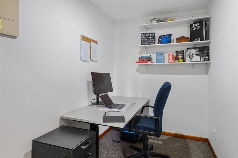 Photo of property in 12 Lucknow Place, Cashmere, Christchurch, 8022