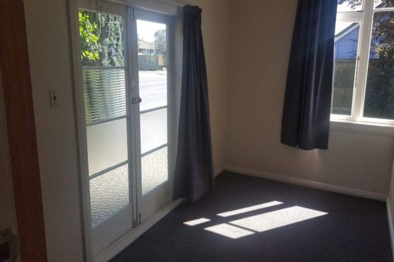 Photo of property in 31 Curletts Road, Sockburn, Christchurch, 8042