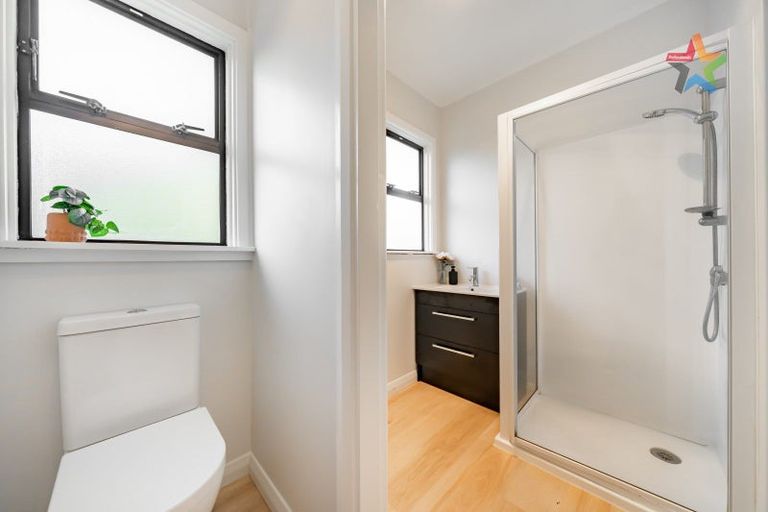 Photo of property in 15 Heretaunga Square, Silverstream, Upper Hutt, 5019