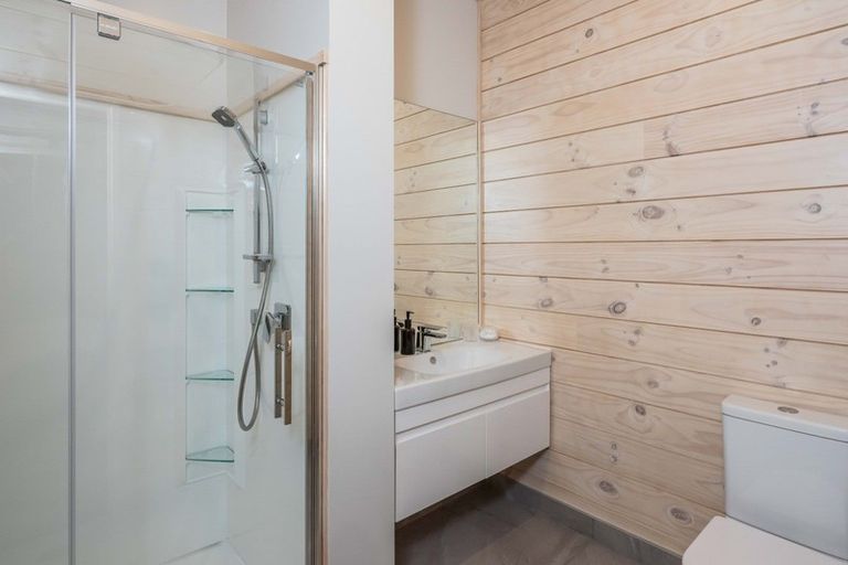 Photo of property in 214b Huia Street, Waikanae, 5391