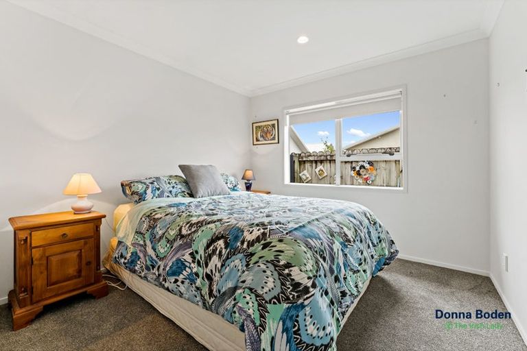 Photo of property in 3 Parsot Place, Pukekohe, 2120