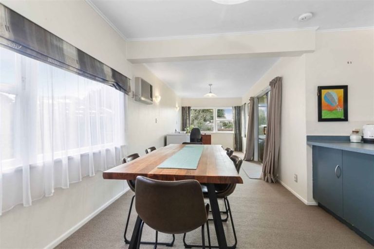 Photo of property in 4 Lynwood Place, Chedworth, Hamilton, 3210