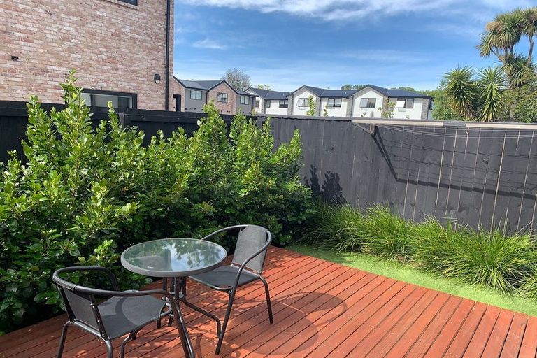 Photo of property in 3/64 Brockworth Place, Riccarton, Christchurch, 8011