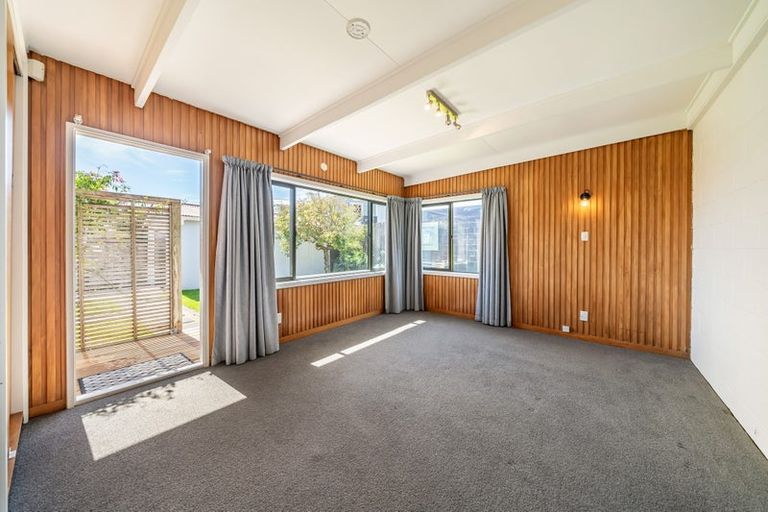 Photo of property in 47 Moana Road, Plimmerton, Porirua, 5026