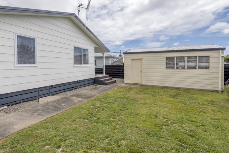 Photo of property in 13 Vogel Street, Levin, 5510