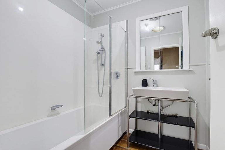 Photo of property in 28 Leeds Street, Milson, Palmerston North, 4414