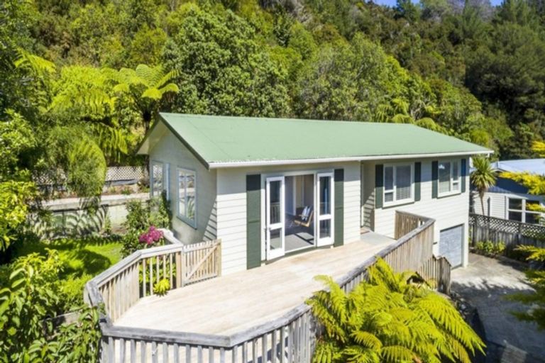 Photo of property in 54 Ngahere Street, Stokes Valley, Lower Hutt, 5019