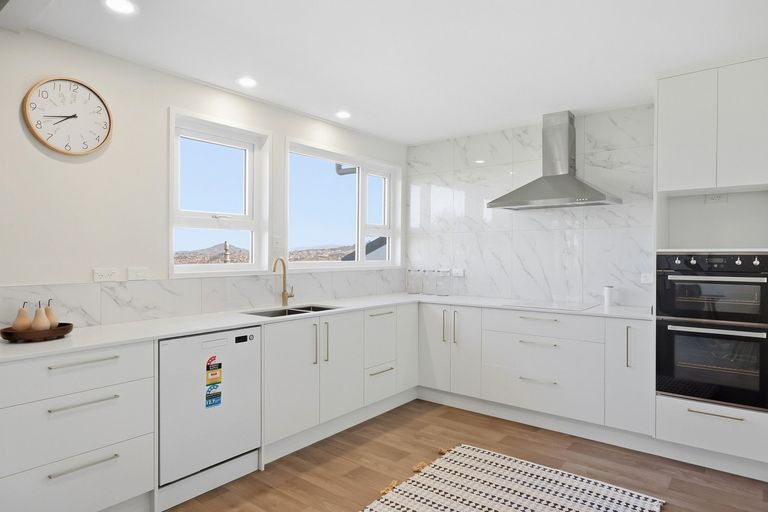 Photo of property in 244 Larnach Road, Waverley, Dunedin, 9013