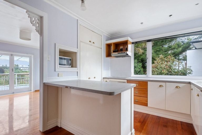 Photo of property in 17 Landview Road, Parkvale, Tauranga, 3112