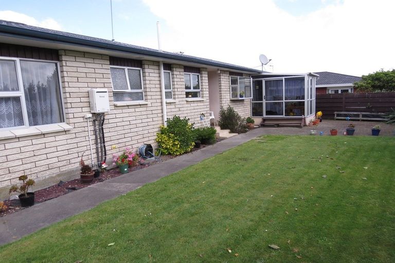Photo of property in 43 Meadowbrook Drive, Cloverlea, Palmerston North, 4412