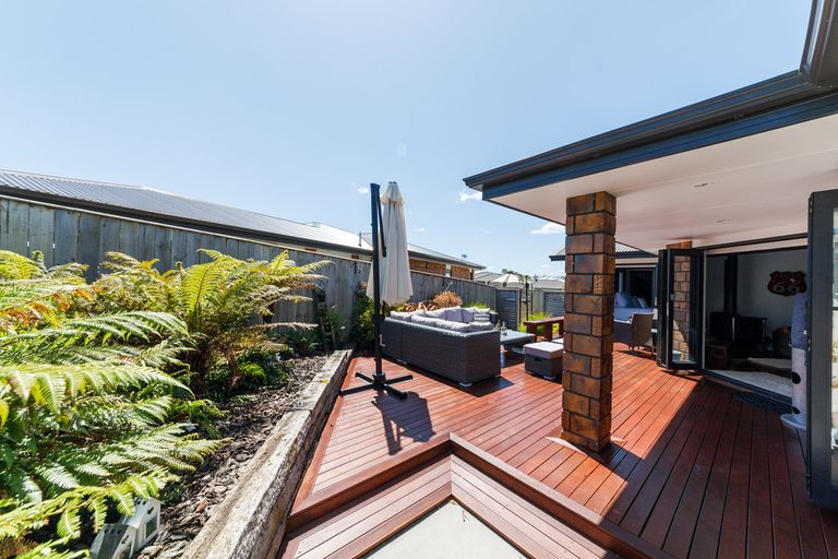 Photo of property in 18 Stonebridge Heights, Feilding, 4702