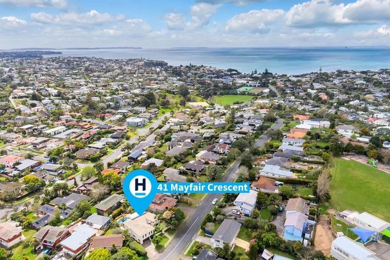 Photo of property in 41 Mayfair Crescent, Mairangi Bay, Auckland, 0630