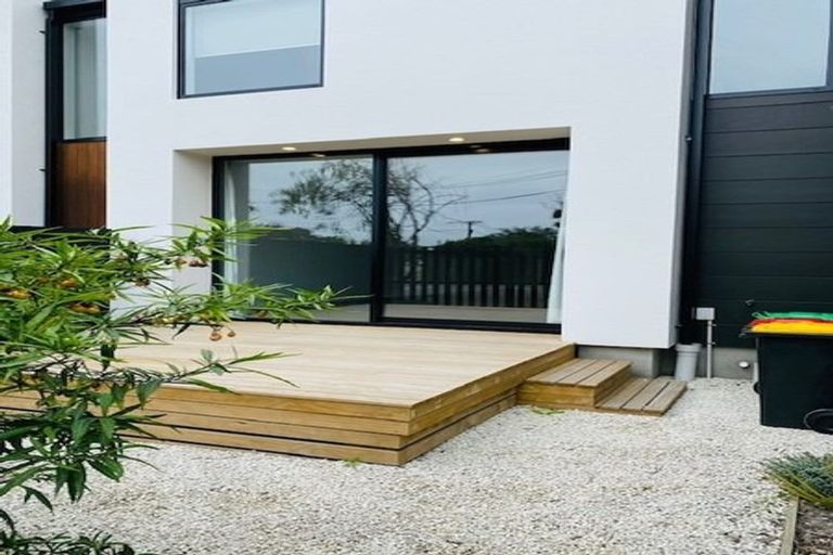 Photo of property in 4/45 Heywood Terrace, Richmond, Christchurch, 8013