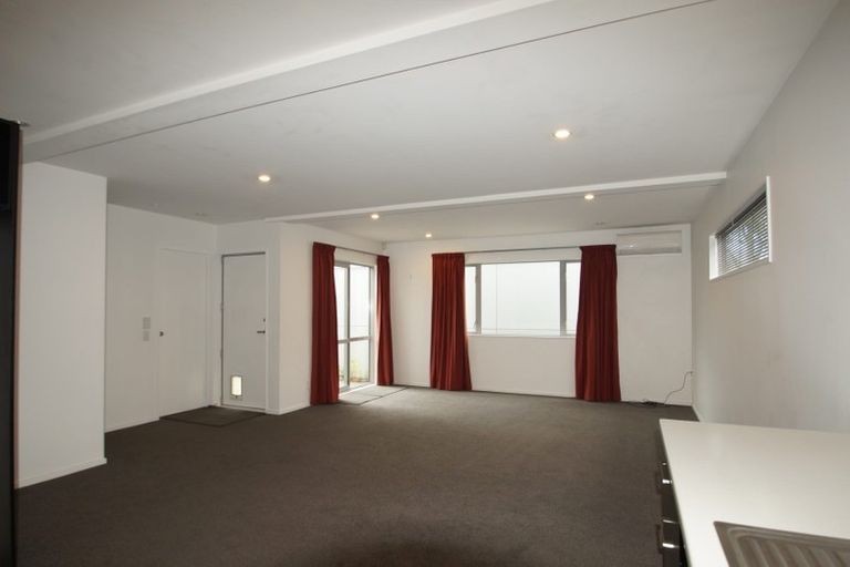 Photo of property in 70c Elizabeth Street, Riccarton, Christchurch, 8041