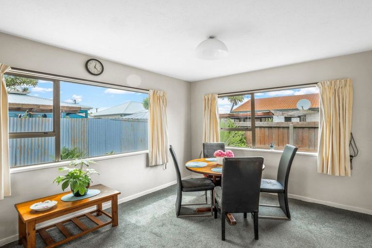 Photo of property in 14 Howe Street, New Brighton, Christchurch, 8083