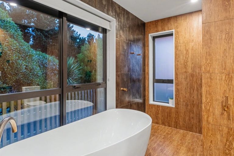 Photo of property in 14 Minsons Lane, Kennedys Bush, Christchurch, 8025