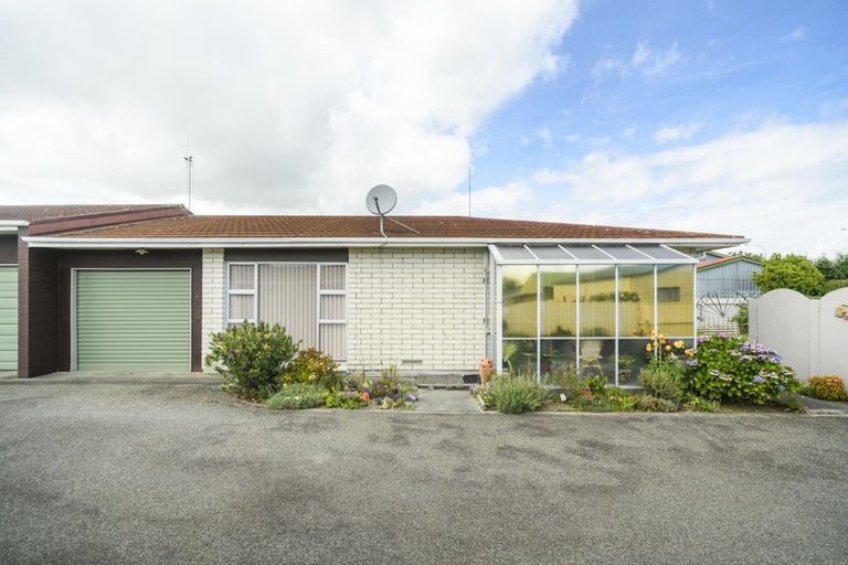 Photo of property in 81a Vogel Street, Roslyn, Palmerston North, 4414