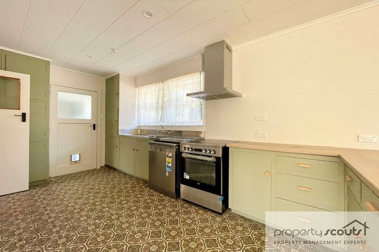 Photo of property in 11a Camden Street, Vogeltown, New Plymouth, 4310