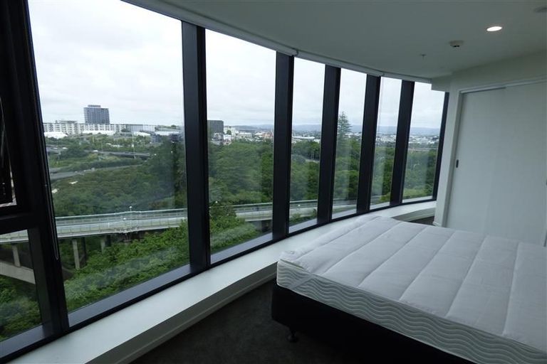 Photo of property in 1303/18 Saint Martins Lane, Grafton, Auckland, 1010