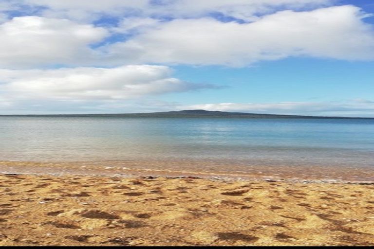 Photo of property in 3/103 Vauxhall Road, Narrow Neck, Auckland, 0624