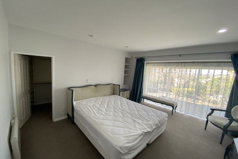 Photo of property in 5 Gretna Green, Browns Bay, Auckland, 0630