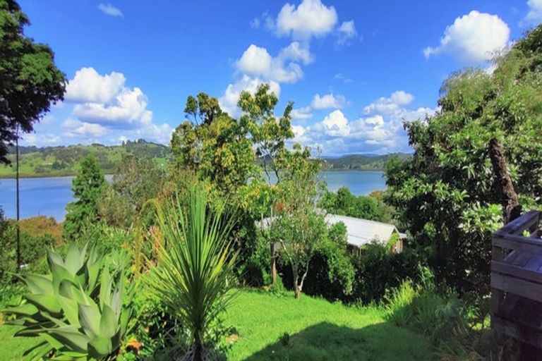 Photo of property in 4 Church Street, Kohukohu, 0491