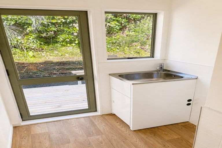 Photo of property in 3 Clearview Heights, Ranui, Auckland, 0612